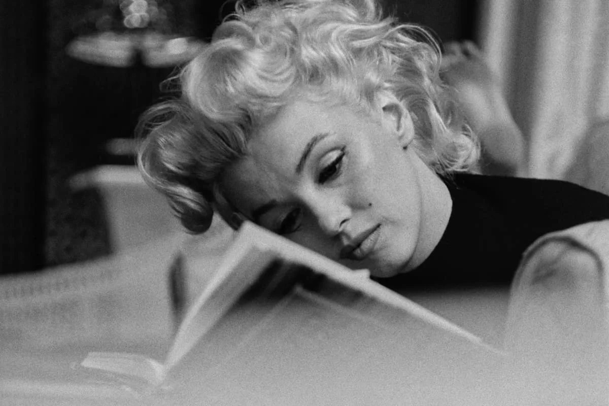 Marilyn Monroe lectora: entre la imagen pública y la biblioteca personal